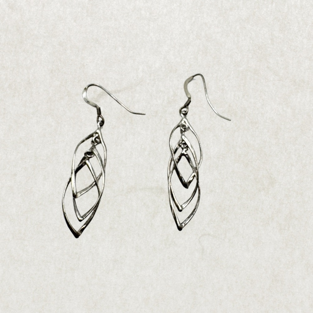 Vintage Sterling Silver Openwork Dangle Earrings – Excellent Condition